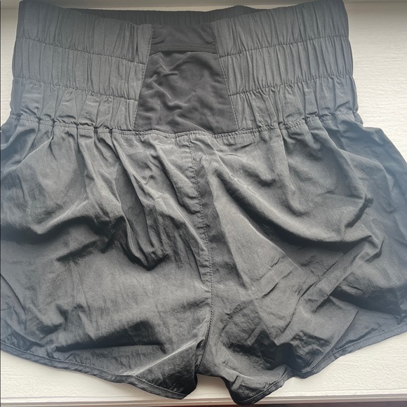 Free People Movement Black The Way Home Short SZ small Activewear Run Train Gym - Picture 8 of 10